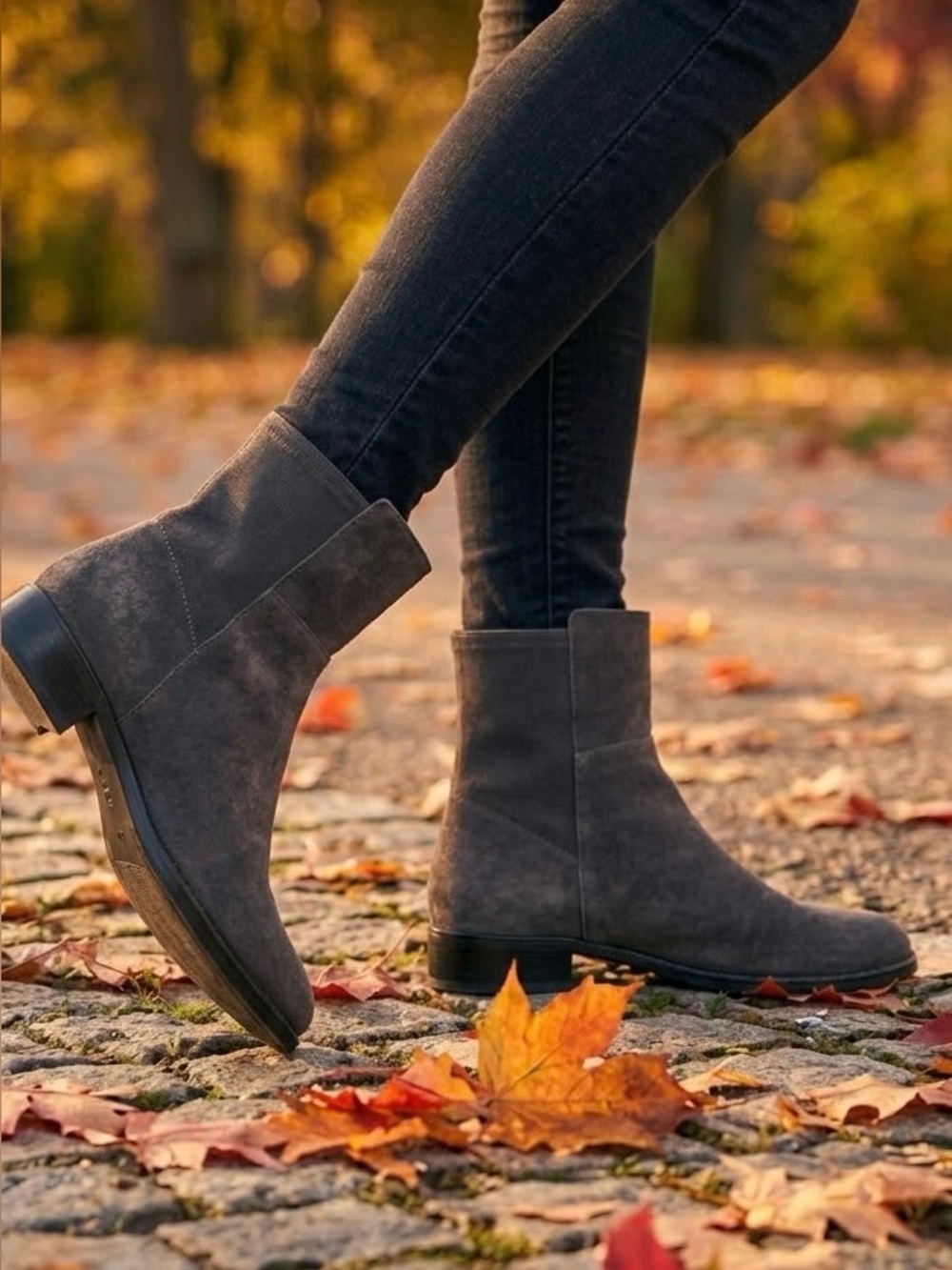 Stuart Weitzman Womans Boots Suede Ankle Boots in Grey